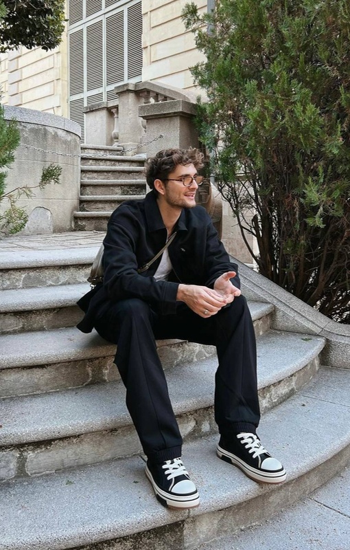 Niklas Rueth в кедах