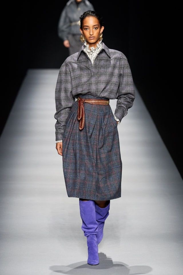 Женская рубашка в мужском стиле от Alberta Ferretti