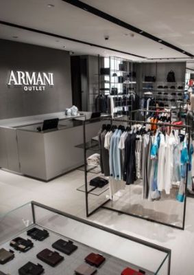 Одежда от Armani