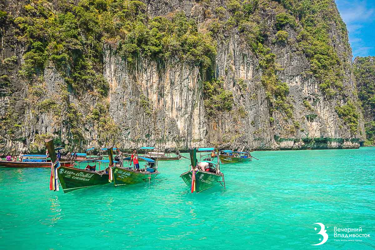 Тайланд стоит ли ехать отдыхать. Острова Пхи Пхи бухта Майя Бэй. Тайланд Пхукет. Тайланд зимой. Пхукет зимой.
