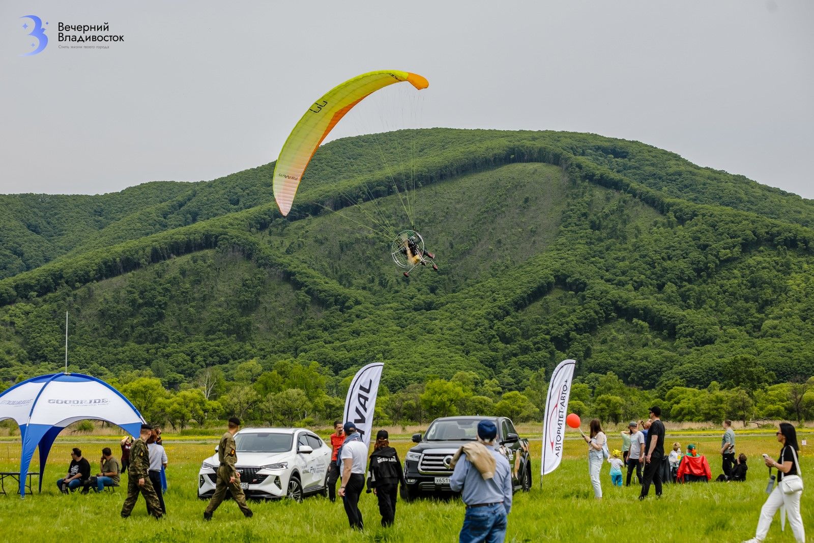 Novorossiya Avia Fest 2023: пилоты о страхе высоты и о детстве на аэродроме  — «Вечерний Владивосток»