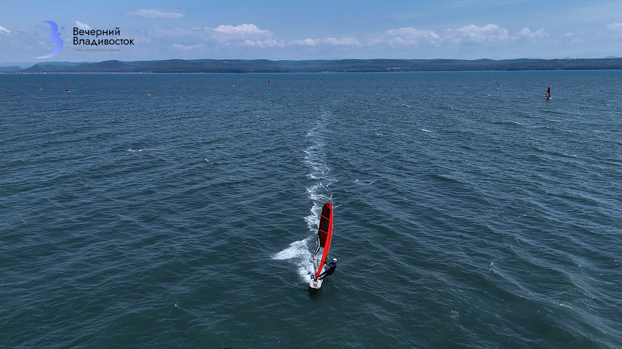 Приморец вошел в тройку сильнейших виндсёрферов Азии
