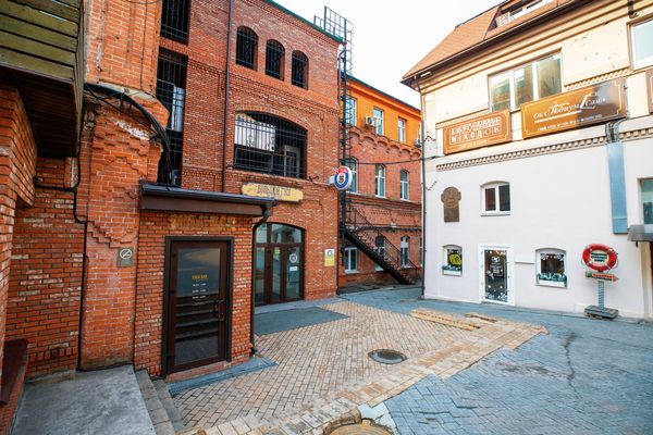 Владивосток переходит в режим экономии: рестораны и магазины фиксируют падение спроса