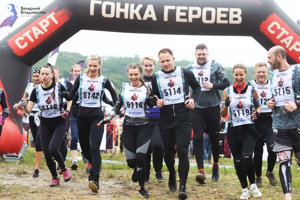 «Пока не займу 1 место — буду бегать»: участники «Гонки Героев» во Владивостоке