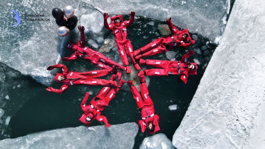 Арктическая медитация: почему айс-флоатинг сравнивают с полетом в космос