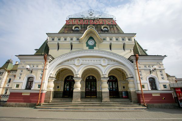 Топ-10 красивых зданий Владивостока