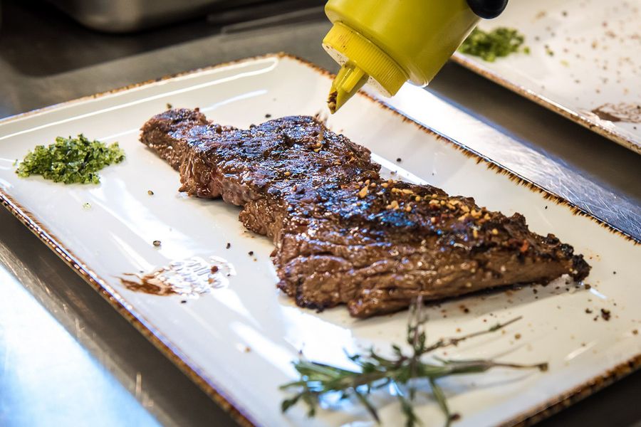 Не просто мясо: стейки – традиции, проверенные временем