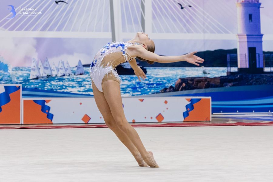 Праздник красоты — на крупных соревнованиях по художественной гимнастике во Владивостоке