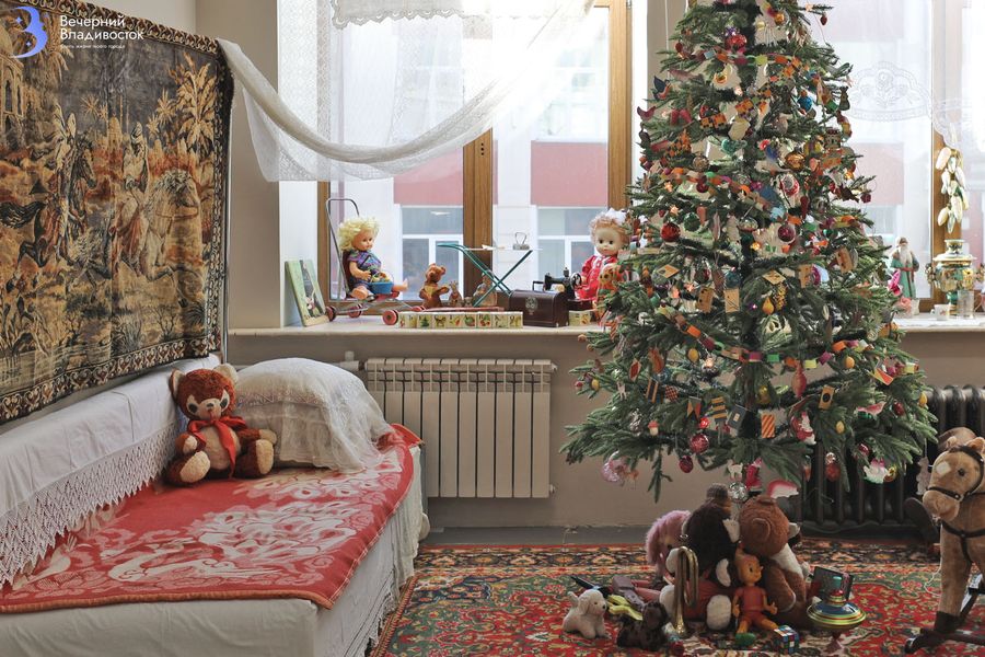 Советские елочные игрушки во Владивостоке — экскурсия по выставке «Новогоднее чудо»