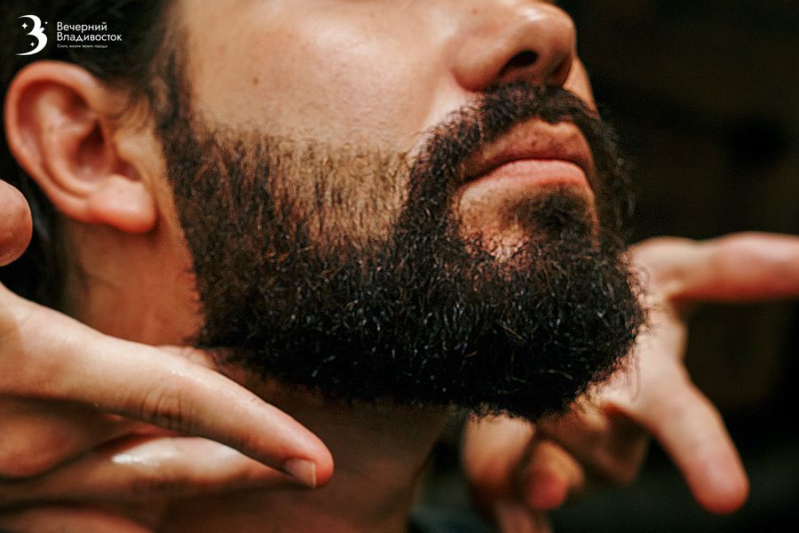 Как правильно ухаживать за бородой: советы от барбера