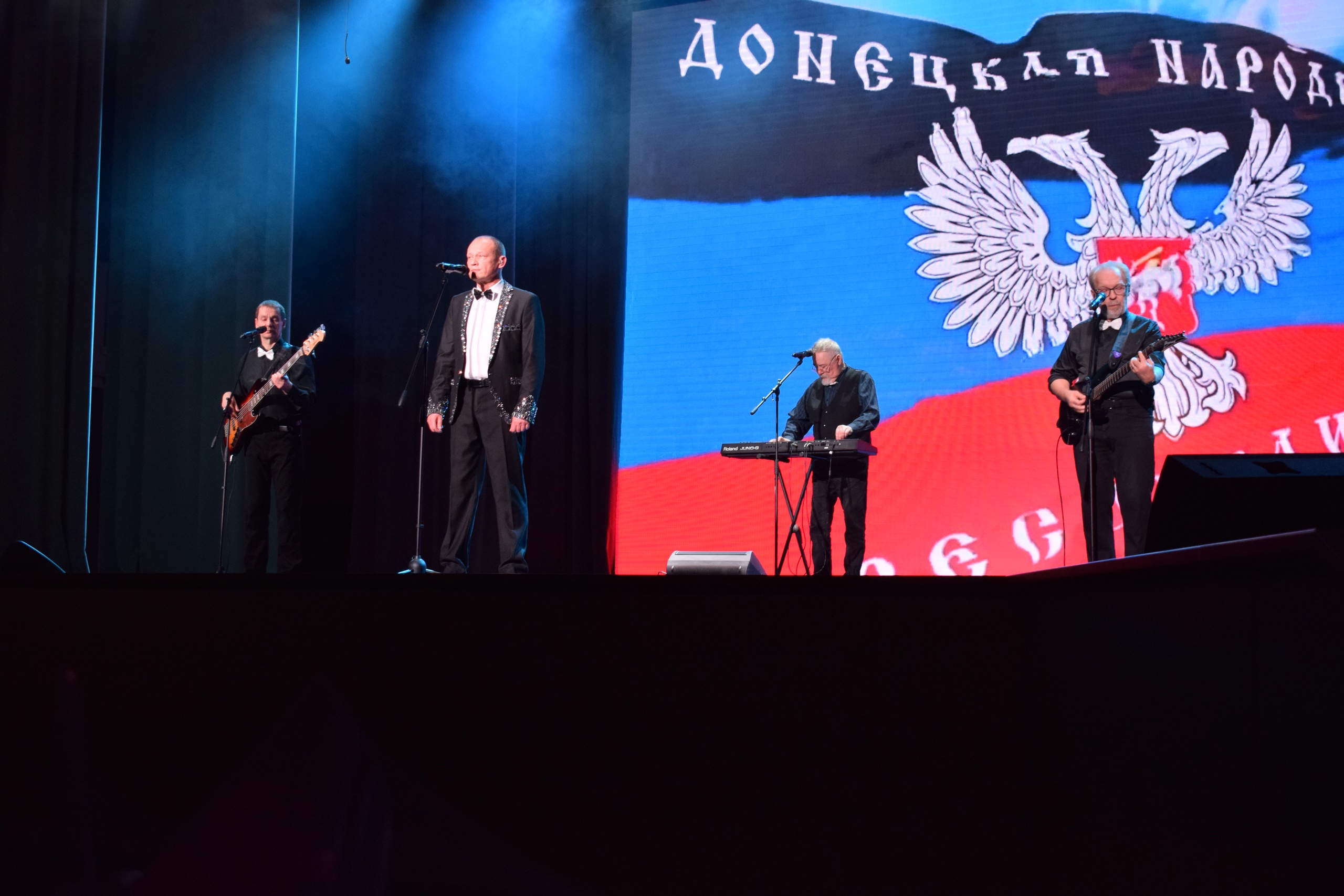 Ансамбль "Верные Сердца" 100 минут хитов легендарных ВИА - фото №4 Ансамбль "Верные Сердца" 100 минут хитов легендарных ВИА - фото №4 на Nethouse.Академия