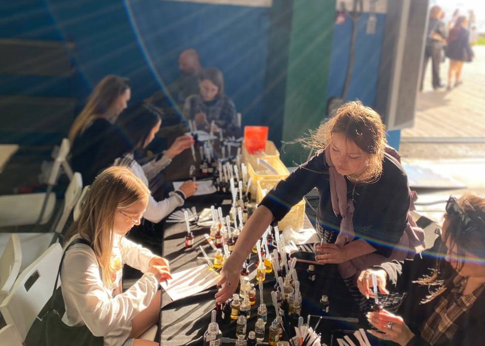 ПАРФЮМЕРНЫЙ МАСТЕР-КЛАСС с КСЕНИЕЙ АЛЬТЕР | ПЕТЕРБУРГСКАЯ ЯРМАРКА