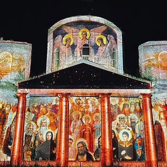 Архитектурный мэппинг "Сны Натальи Суворовой"