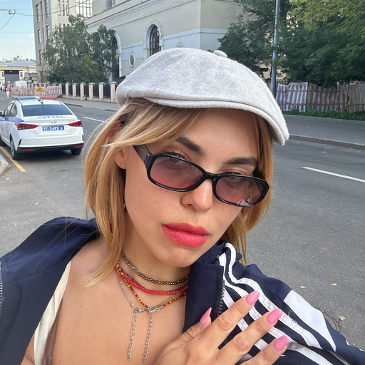 Елена Плавова