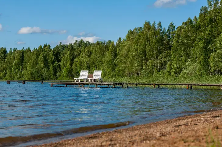 Вся вода вокруг: 7 озер России, которые могут заменить море