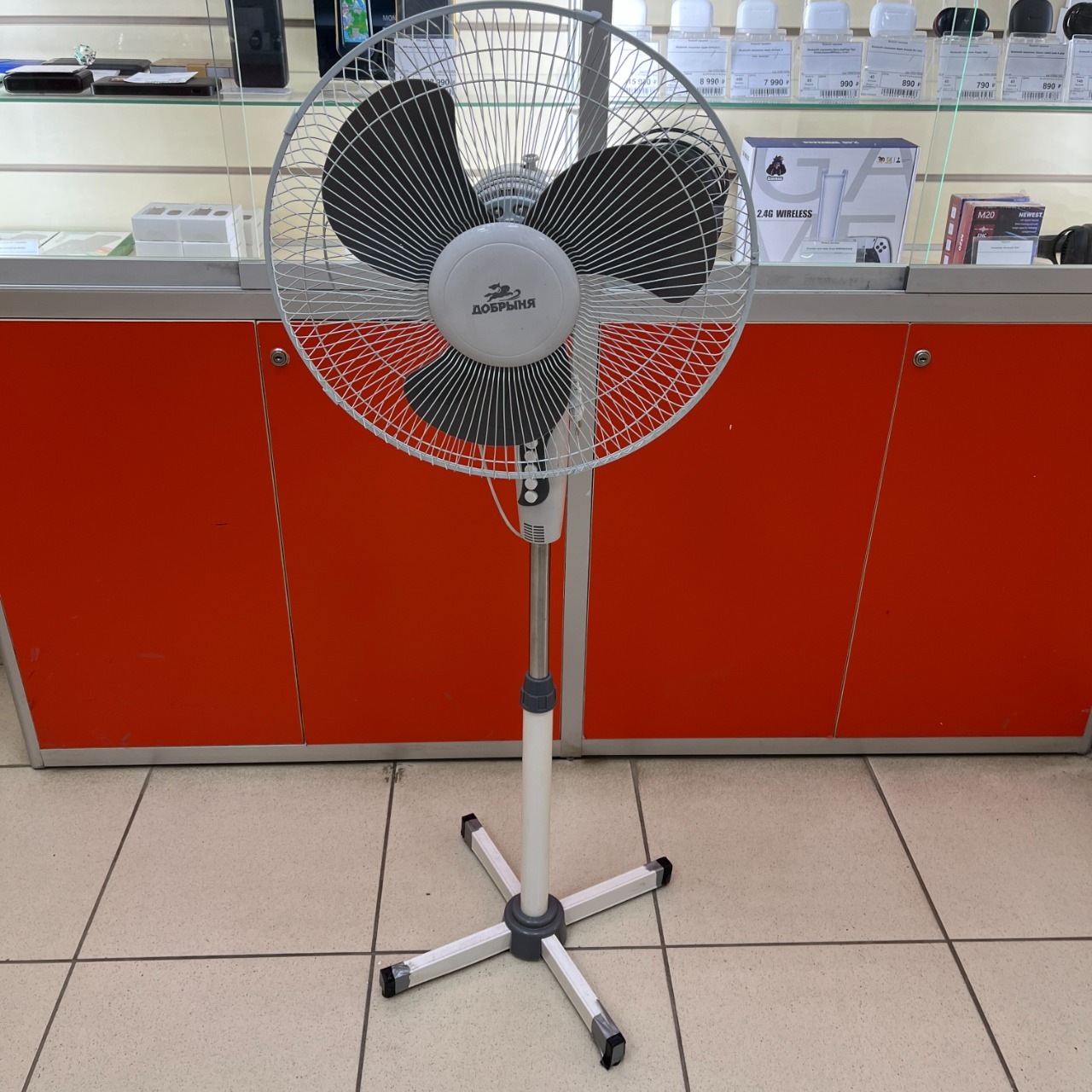 Техника для дома: Вентилятор  Добрыня DO5101G - На Строителей