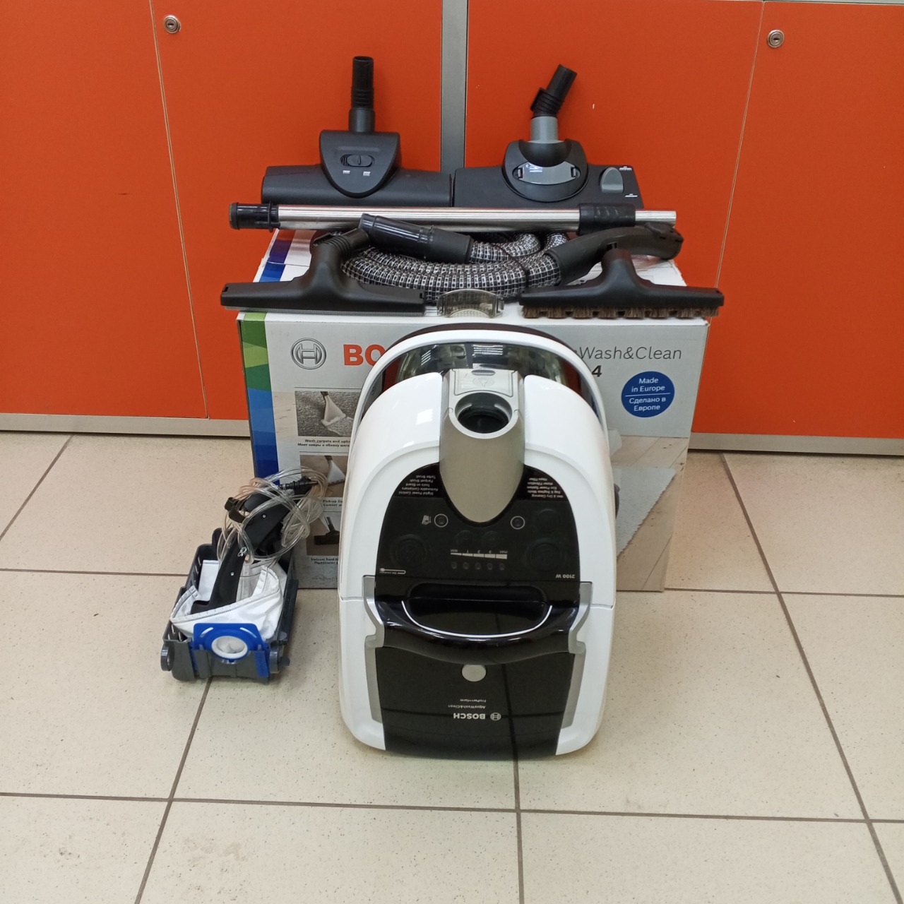 Техника для дома: Пылесос BOSCН BWD 421PRO/04 - На Строителей