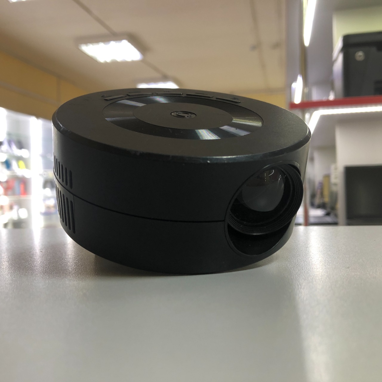 Техника для дома: Голографический проектор портативный ROHS LED - Ремзавод