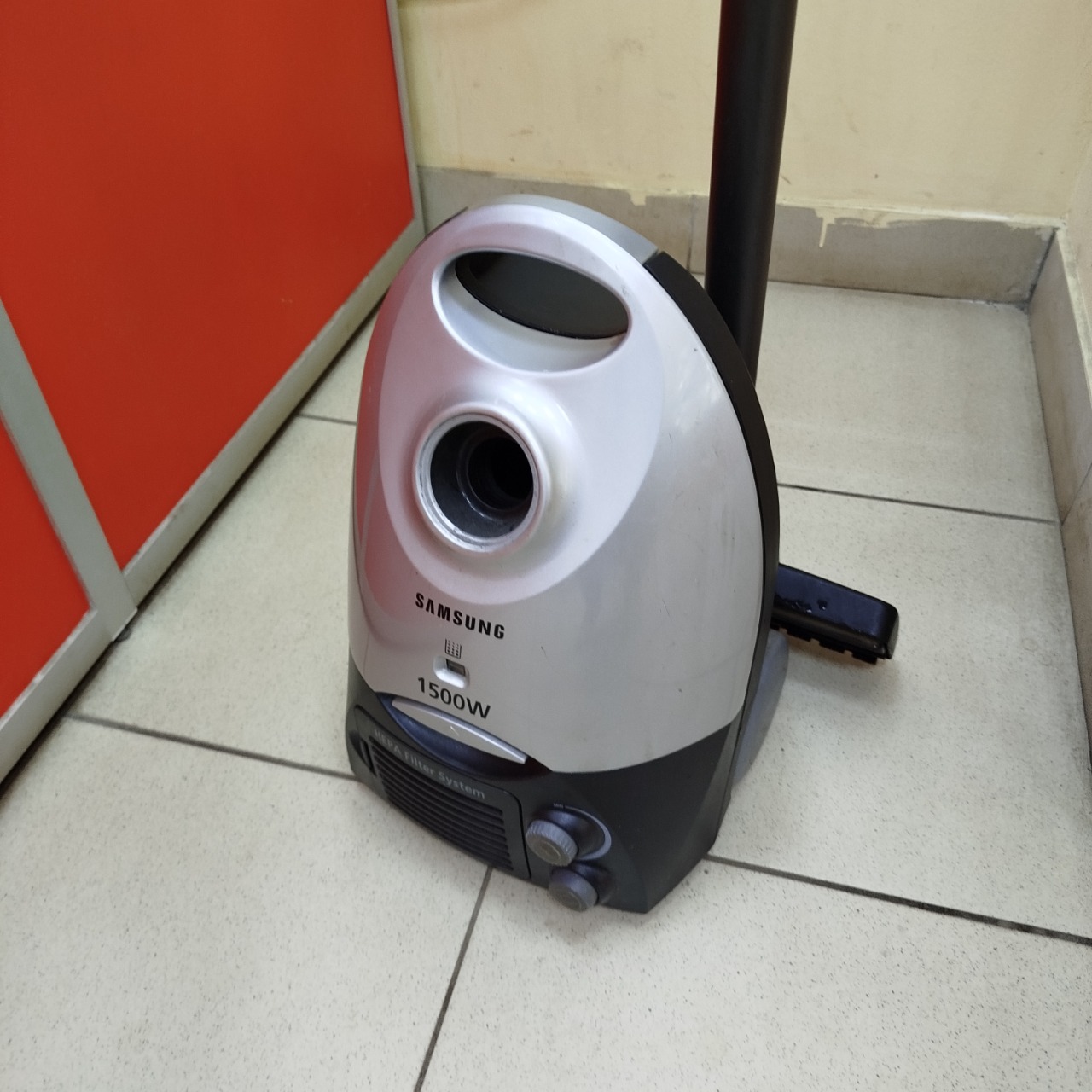 Техника для дома: Пылесос Samsung sc4046 - На Строителей