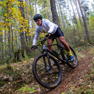 Логотип Uphill