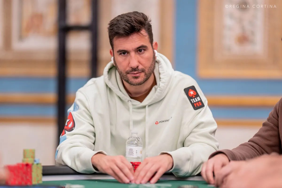 Автоматический шаффлер раздал игрокам одинаковые карты два раза подряд на WSOP