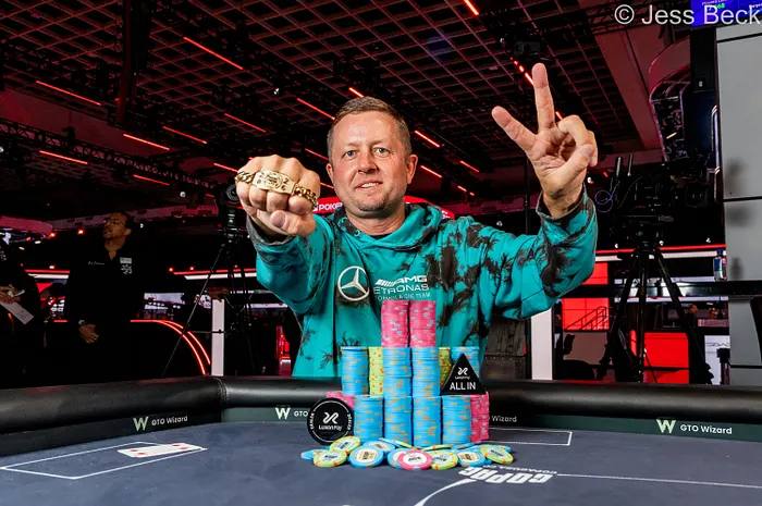 Брэкстон Данауэй выиграл $288 064 и второй браслет WSOP