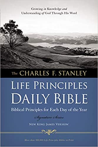 okumak Charles F. Stanley Life Principles Daily Bible-NKJV