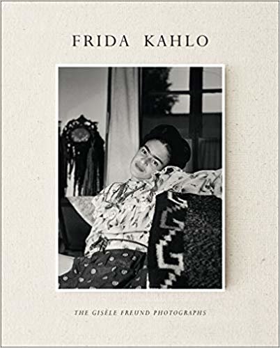 okumak Frida Kahlo: The Gisele Freund Photographs