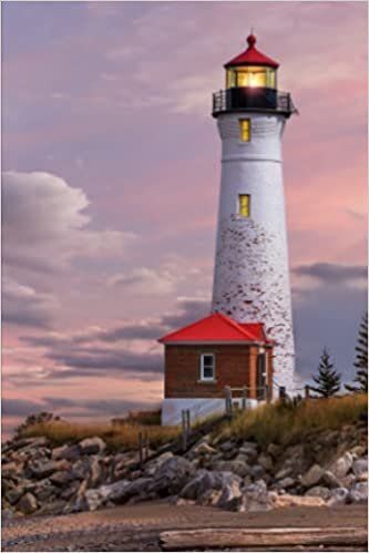 okumak 2022 Pocket Sized Weekly Planner: Gorgeous Coastal Maine Lighthouse | Nautical New England Beach | 1 Year Calendar and Log Book | Business Team Time ... | Gym Journal Study Schedule | 4x6 in