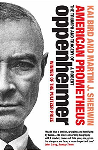 okumak American Prometheus : The Triumph and Tragedy of J. Robert Oppenheimer