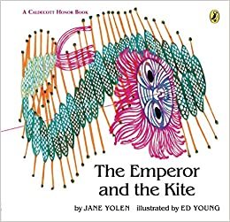 The Emperor and the Kite (Paperstar Book) indir