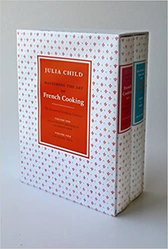 Mastering the Art of French Cooking (2 Volume Box Set): A Cookbook