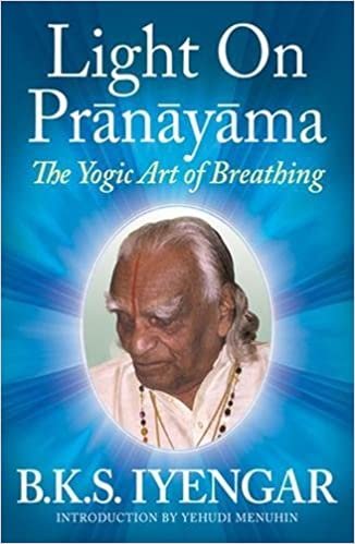 Light on Pranayama: The Yogic Art of Breathing indir