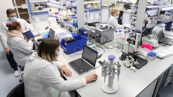 1766575069560962_7ptQyPoG