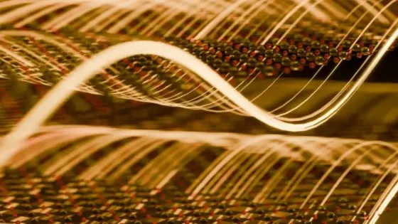 Новый терагерцовый микроскоп позволил наблюдать движение сверхпроводящих электронов