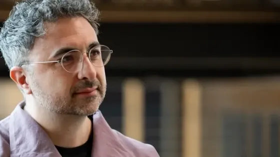 Мустафа Сулейман: ИИ автоматизирует большинство офисных профессий за 12-18 месяцев