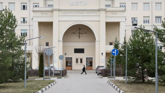 1775828075722724_jkeDzqYl-v1