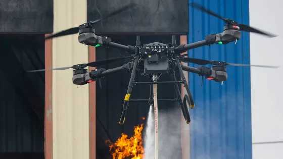 2025-04-03-drony-dlyz-tusheniya-pozharov-1-v1