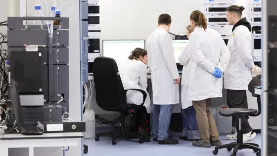 1776090742560198_rnVv9Pzi-v1