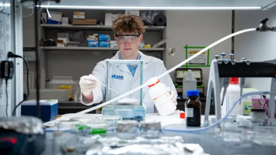 img_1140-2048x1366-v1