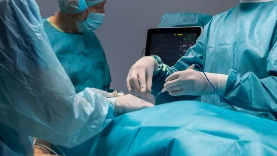 doctors-doing-surgical-procedure-patient_23-2148962498-v1