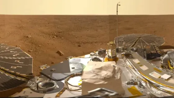 phx20110310b-pia13804-phoenix-msp-deck