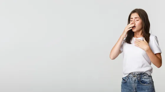 young-woman-with-allergy-sneezing-girl-feeling-sick-having-runny-nose