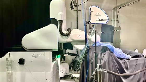 52536941748_3153ef1fc0_b-v1