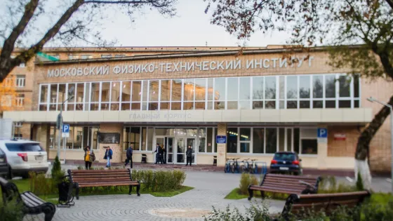 CLlYY2MVvx1V6ZnuB38R