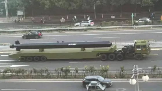 large_Gye_Vy7la4_AAXLS_8_6b76b5f4ca