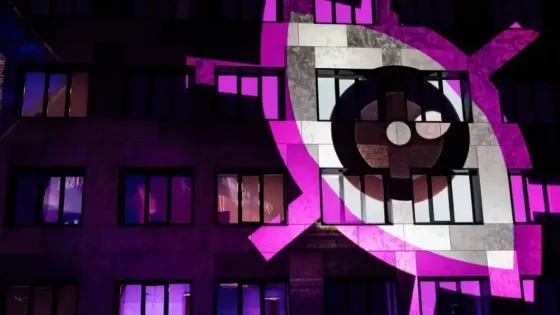 d37ac916-6c6c-436f-bfaf-fcb245233271