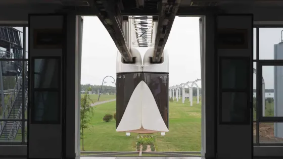 pribytie-yunibusa-na-stantsiyu-scaled