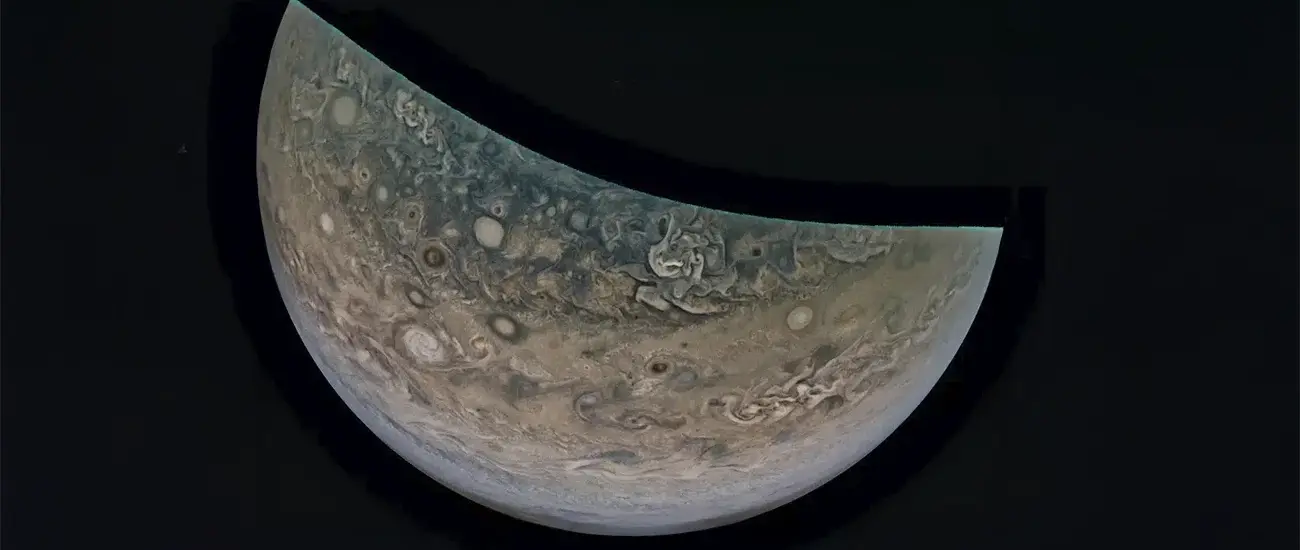 Прогрели на снимки: инженеры NASA починили камеру в 596 млн км от Земли