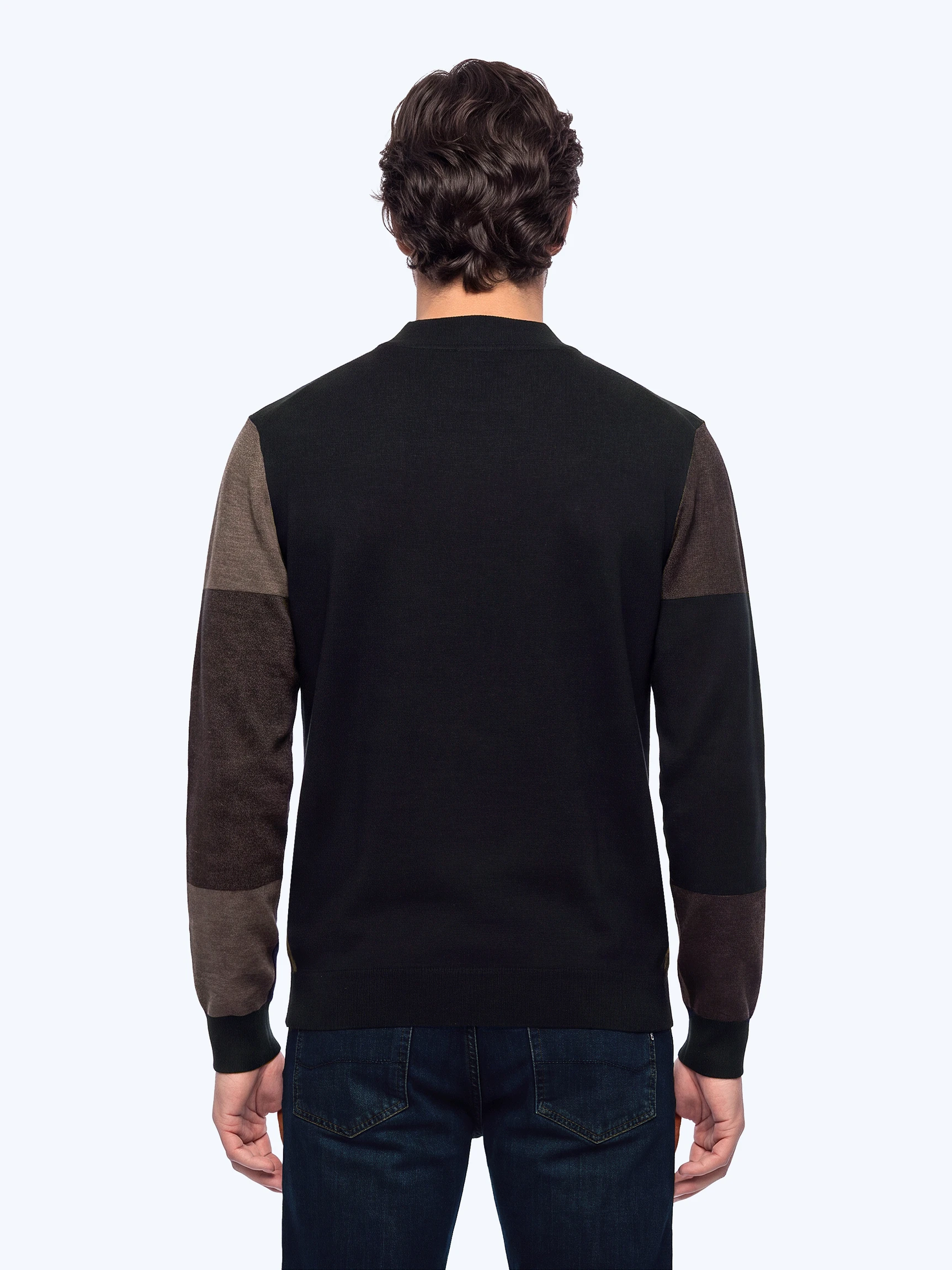 Джемпер с рисунком — Одежда — фото 3 — CLIMBER B.C.